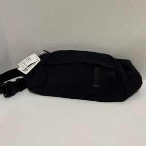 lululemon athletica Midnight Belt Bag